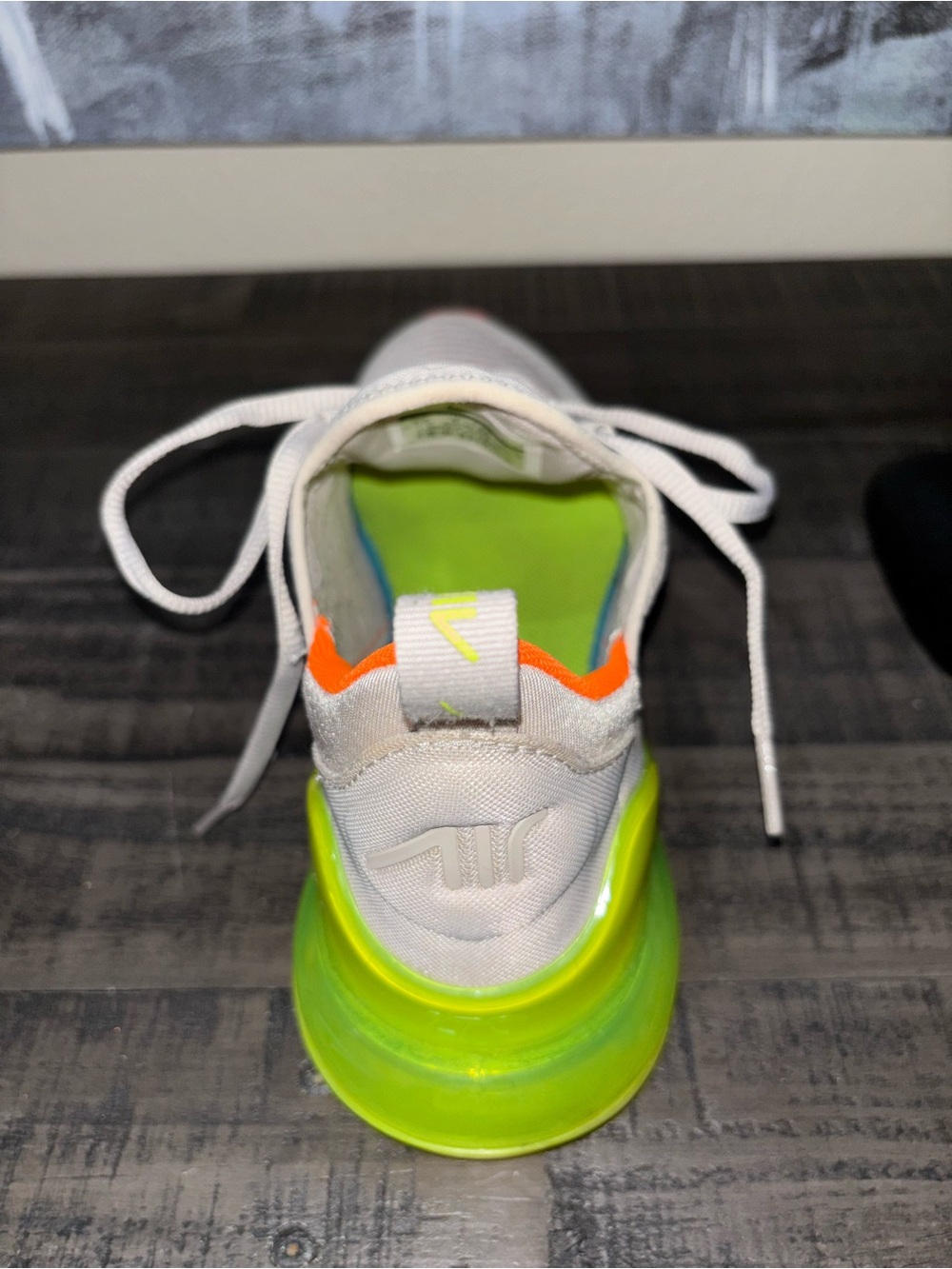 Nike Women's Air Max 270 'Neon' sneakers SZ 8.5 - Picture 14 of 14